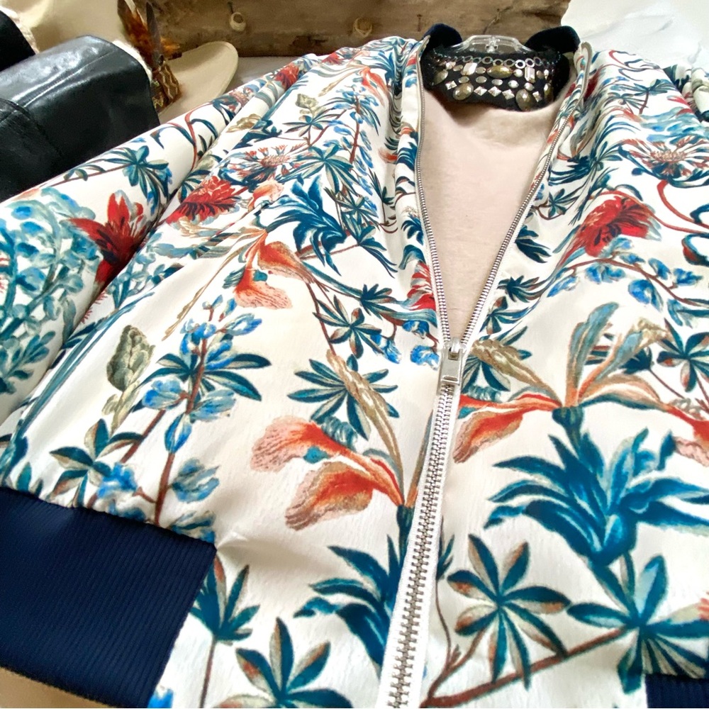 Beautiful ANTHROPOLOGY Philosophy brand tropical/floral Bomber safari jacket
